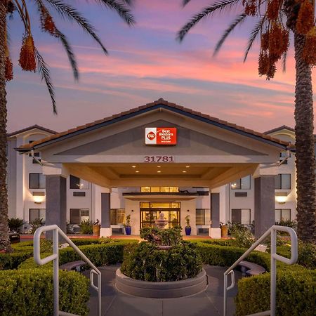 Best Western Plus Lake Elsinore Inn & Suites מראה חיצוני תמונה