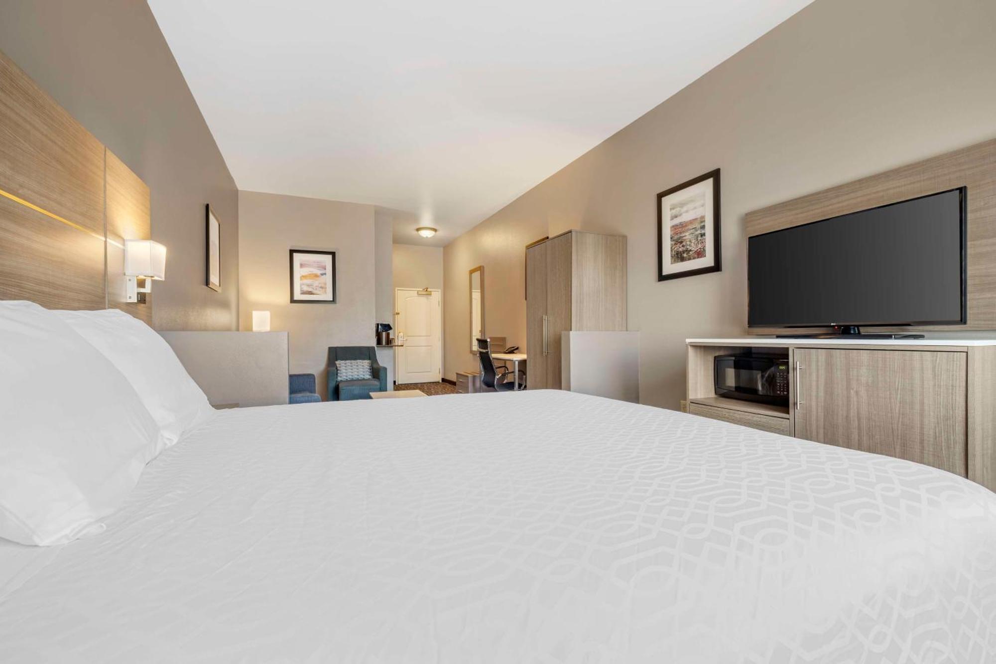 Best Western Plus Lake Elsinore Inn & Suites מראה חיצוני תמונה