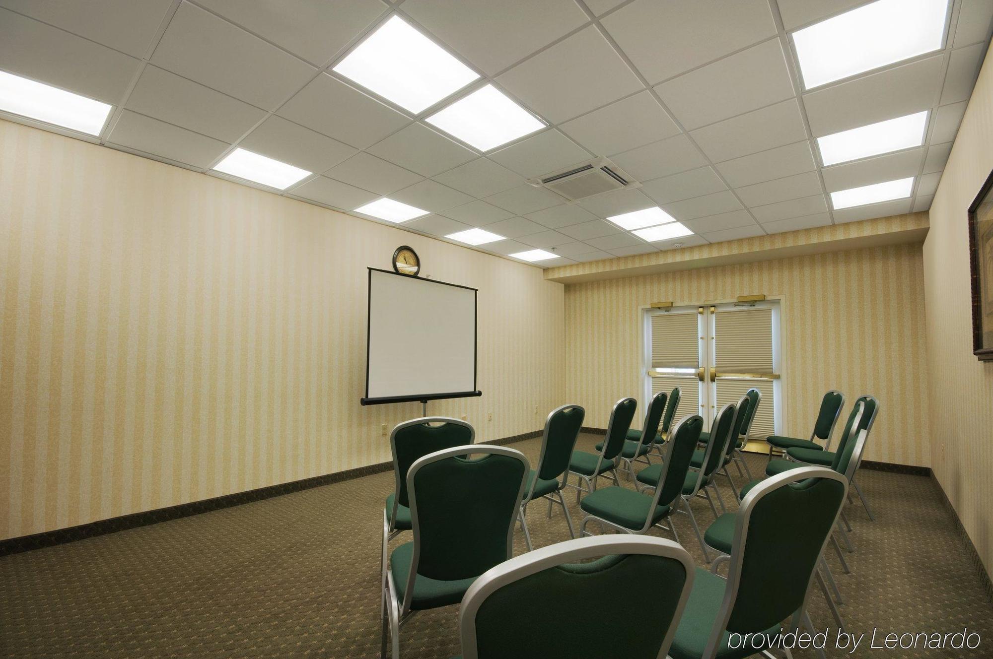 Best Western Plus Lake Elsinore Inn & Suites מראה חיצוני תמונה