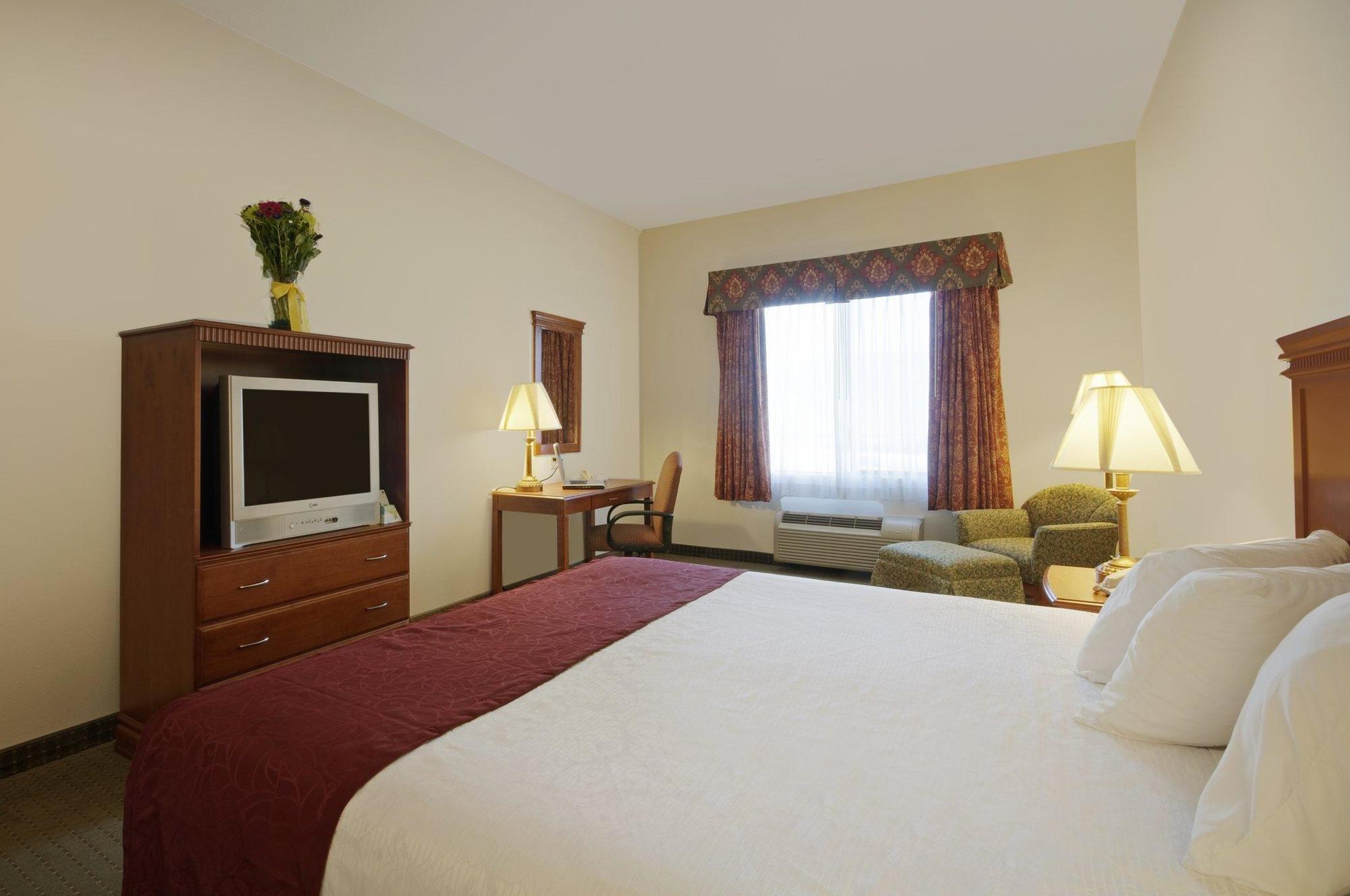 Best Western Plus Lake Elsinore Inn & Suites מראה חיצוני תמונה