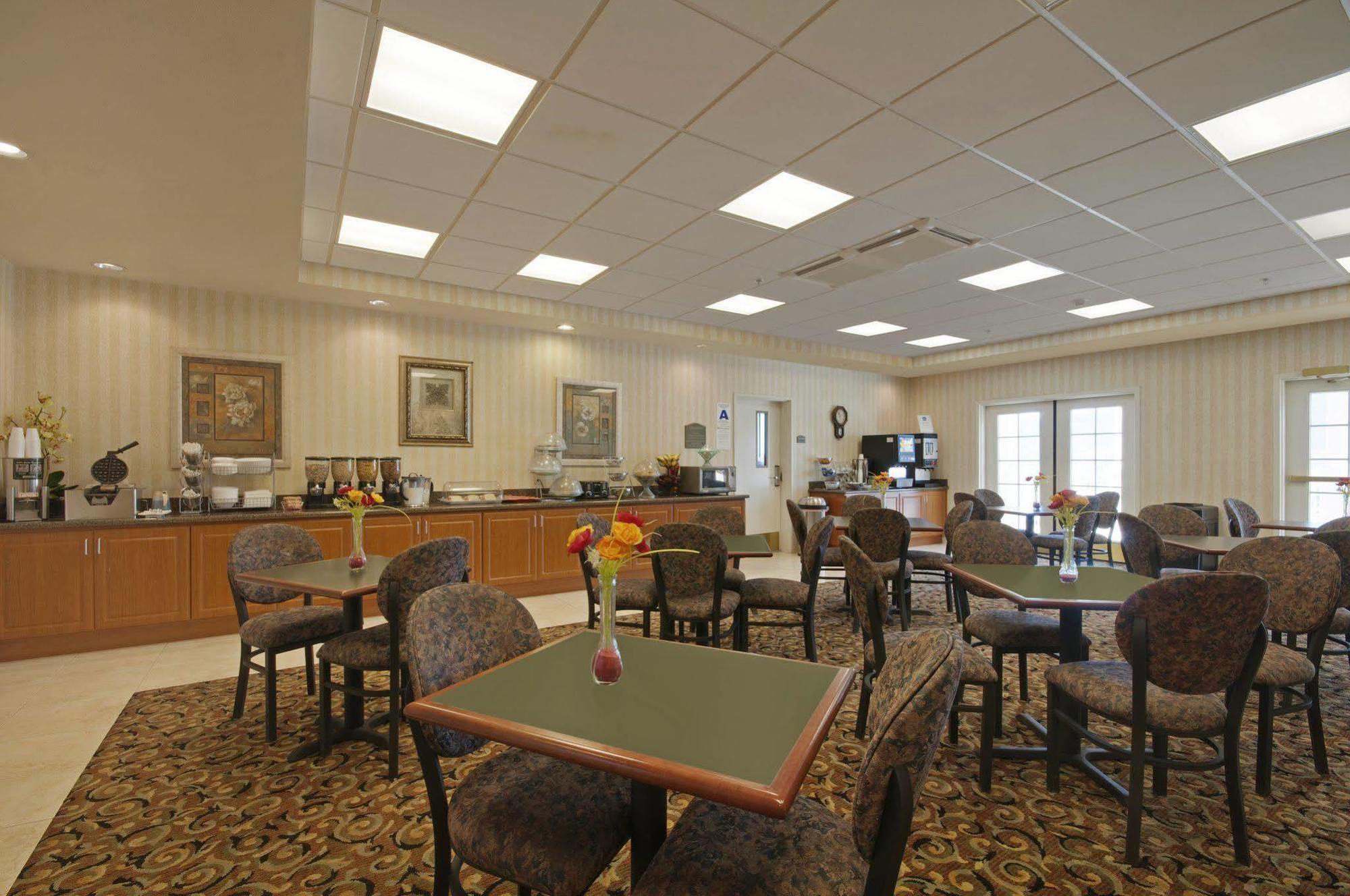 Best Western Plus Lake Elsinore Inn & Suites מראה חיצוני תמונה